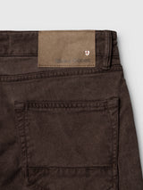 Blue de Gênes BGvinci Iro Pant in hot fudge brown comfort stretch twill, featuring a back pocket and a leather-look waistband patch with a small shield logo.