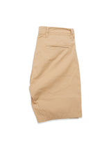 Khaki knee-length shorts by Blue de Gênes, featuring a back pocket and belt loops. Crafted from garment-dyed fabric for a slightly wrinkled texture, laid flat on a white background.