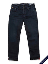 Expertly crafted in Italy, the Blue de Gênes Vinci 3325 Black Jeans offer a sleek slim fit with comfort stretch denim. Featuring five pockets, button closure, subtle red and white hem detailing, and a bottom corner label reading The Classics.