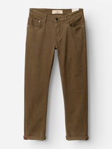 A pair of BGvinci Iro Pant in Beech Green by Blue de Gênes, crafted from comfort stretch twill, featuring a regular fit with front and back pockets, belt loops, and rolled cuffs, laid flat on a white background.