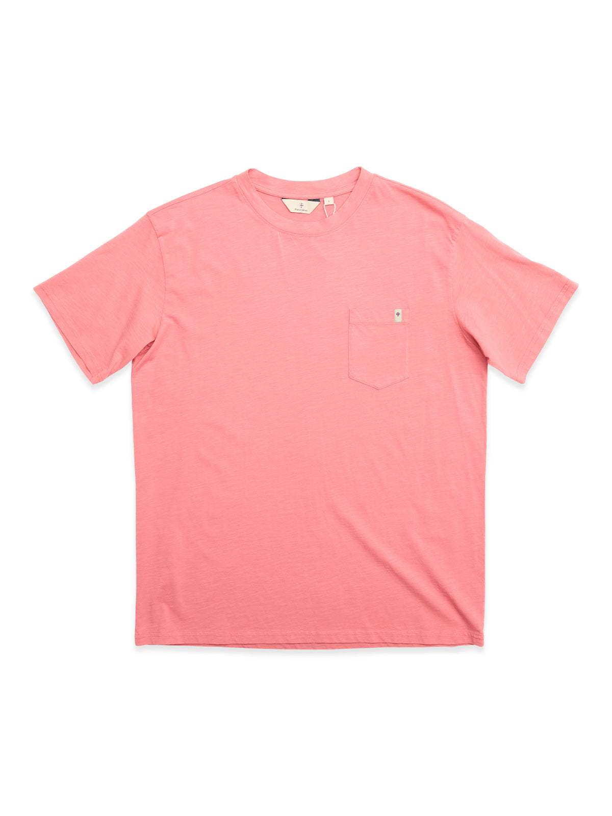 The BGoscar T-Shirt - Coral by Blue de Gênes is a plain coral short-sleeve crewneck in soft slub cotton, with a small left chest pocket, shown laid flat on a white background.