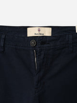 Close-up of the waist on BGmenzo Vecchio Chino - Dark Navy by Blue de Gênes, showing comfort stretch fabric, a partially unzipped fly with button closure, and the Blue de Gênes label with a shield logo above the waistband.